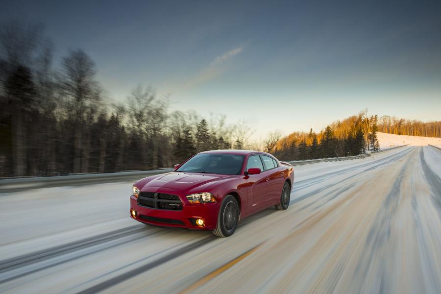  Dodge Charger AWD Sport 2013 года  (фото 16 из 50)